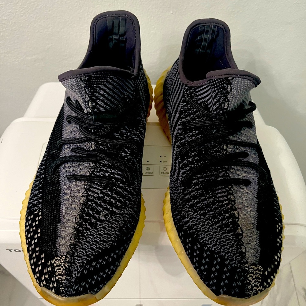Yeezy boost 350 carbon.